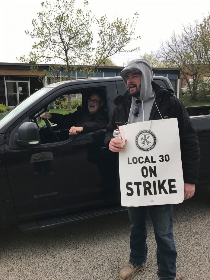 Local 30 picketer